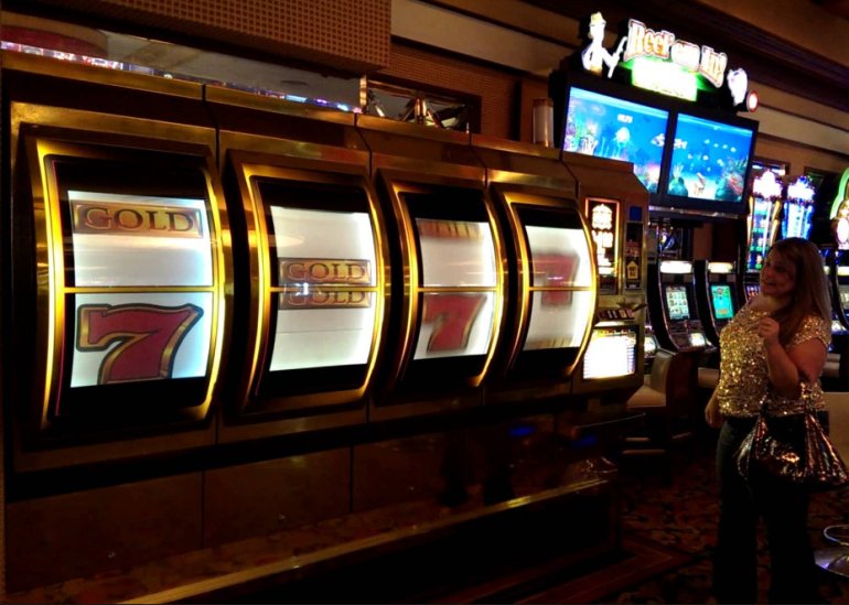 Slot gigante Golden Nugget